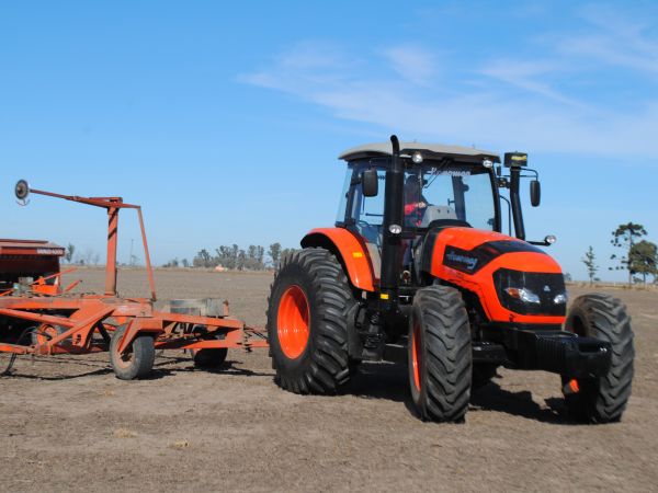 Tractor Hanomag TR195CA